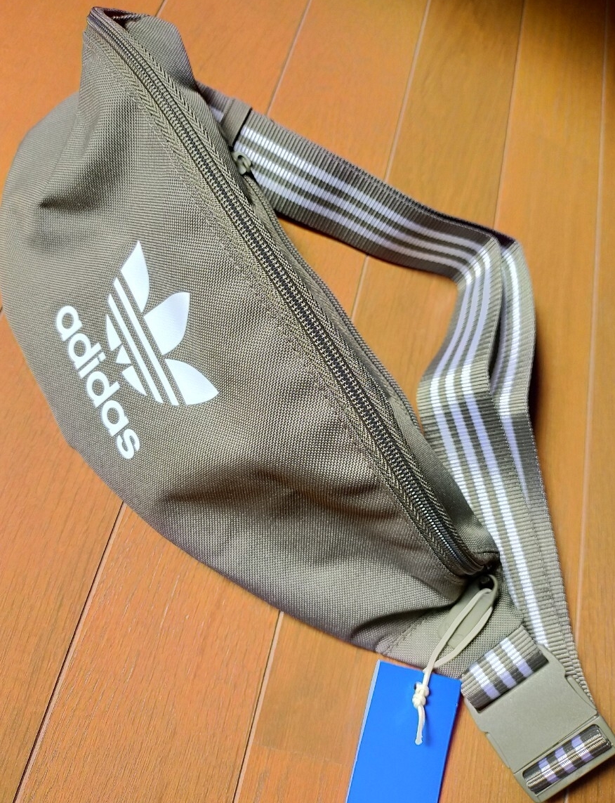 adidas アディダス アディカラー ウエストバッグ グリーン タグ付き ボディバッグ ウエストポーチ 定価4400円 y11098-1-HZ16