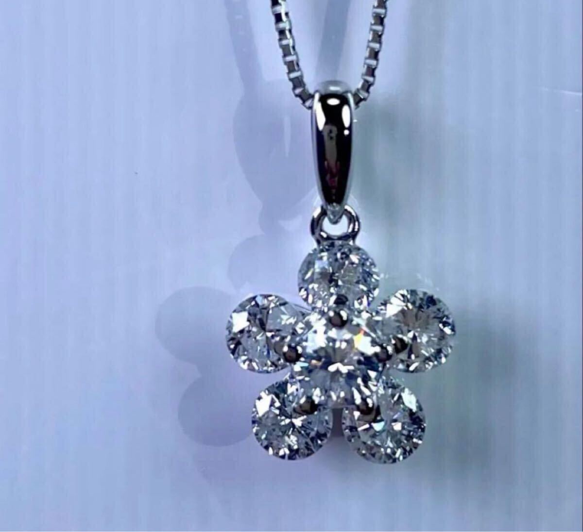 天然ダイヤモンド 1.53ct 花型デザインネックレス PT900/PT850 鑑別書付 新品