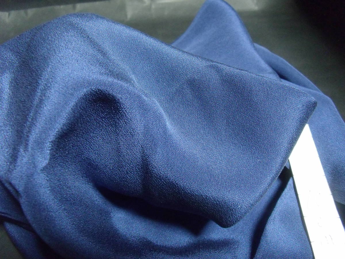 はぎれ　精華パレス　正絹　アイアンブルー　ハギレ　端切れ　パレス縮緬　絹　シルク　生地