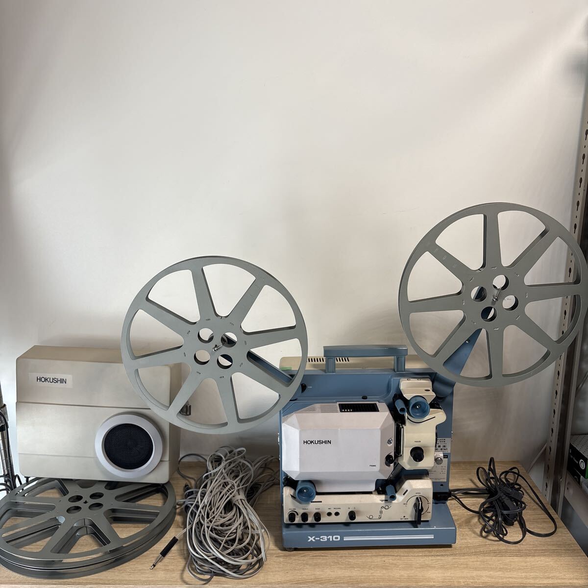 HOKUSHIN 映写機 X-310 PROJECTOR ホクシン 昭和レトロ 16ミリ映写機 通電確認済 