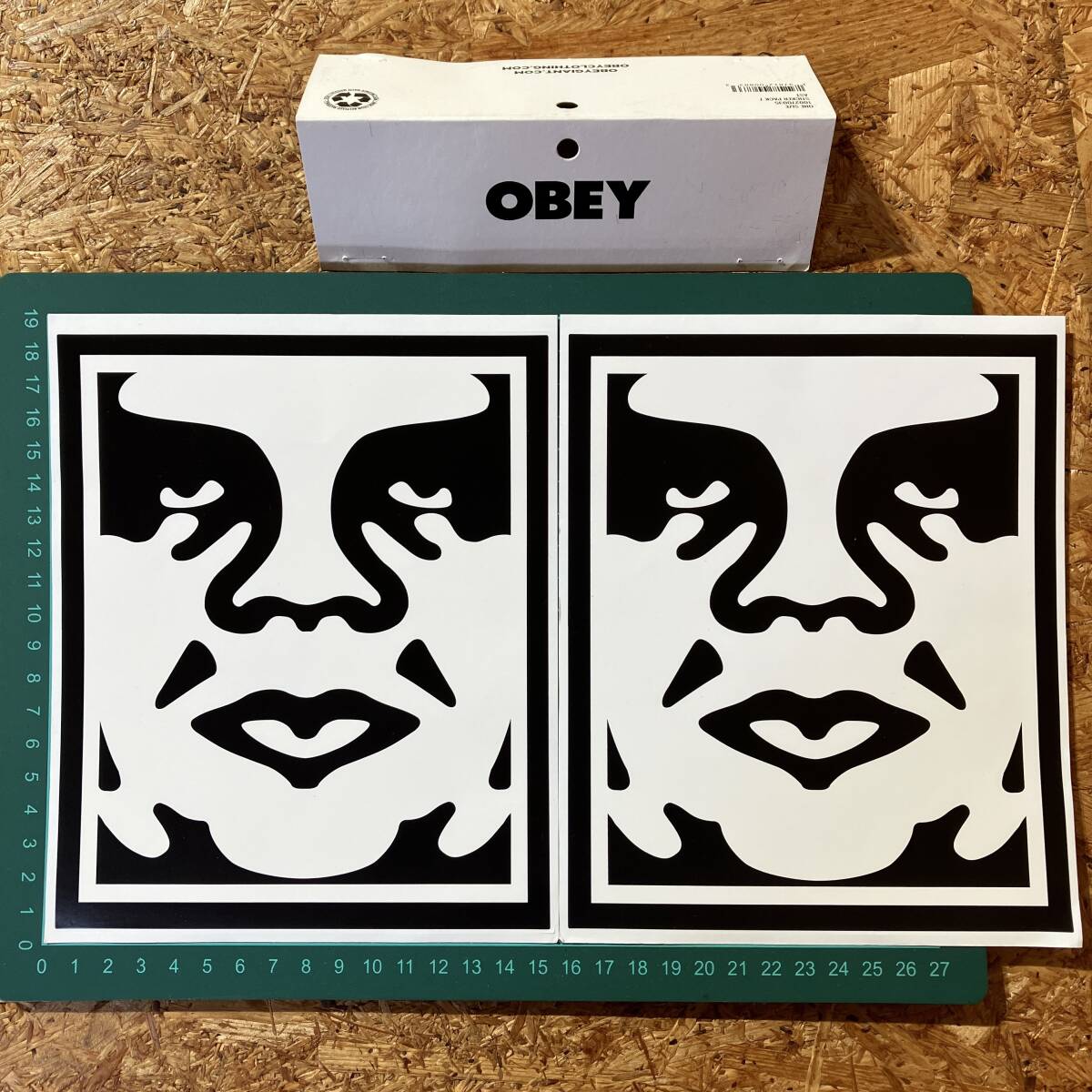 OBEY オベイ 2枚セット STICKER ステッカー シール shepard Fairey シェパード フェアリー