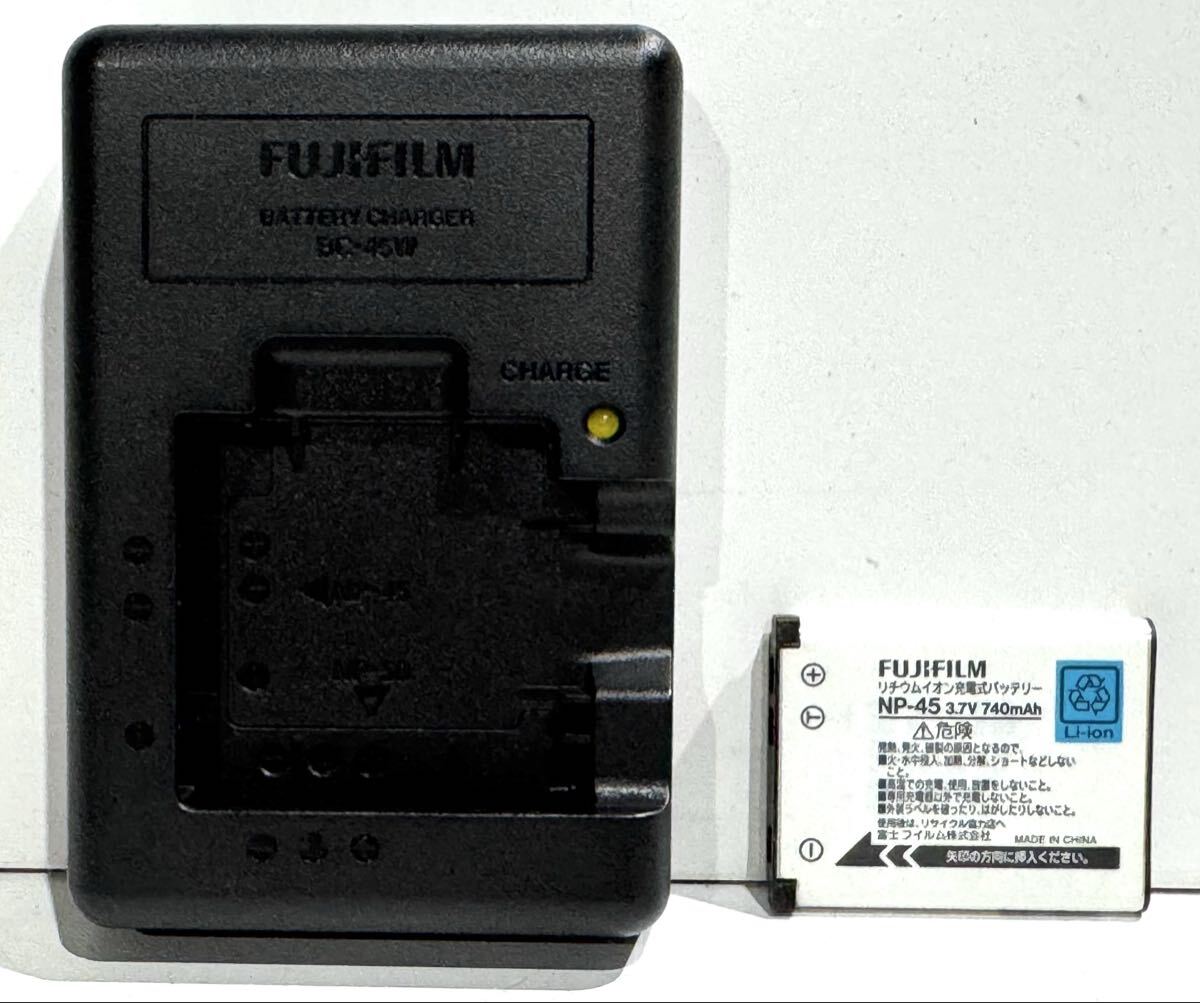 250830E☆ FUJIFILM BATTERY CHARGER BC-45W BATTERY NP-45 セット ♪配送方法＝おてがる配送ネコポス♪