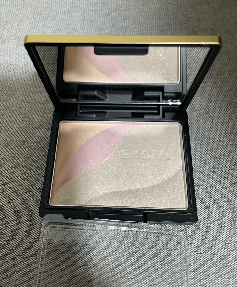 新同即決　アルビオン エクシア カトルイリュージョン 03 フェイスパウダー