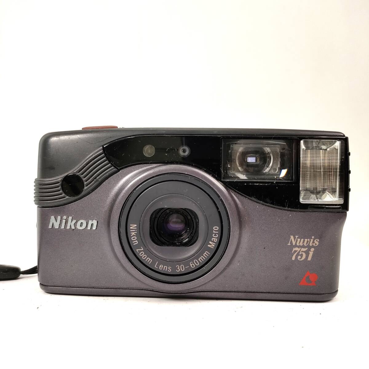 A26) nikon nuvis75i 30-60mm