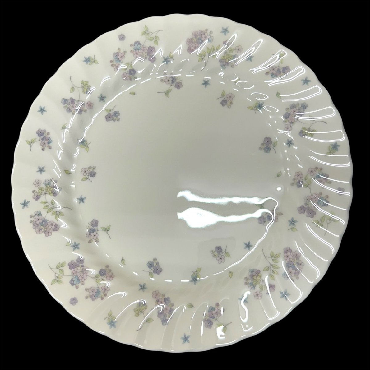 WEDGWOOD ウェッジウッド APRIL FLOWERS エイプリルフラワーズ プレート 約28cm 食器 洋食器 ブランド食器 花柄　