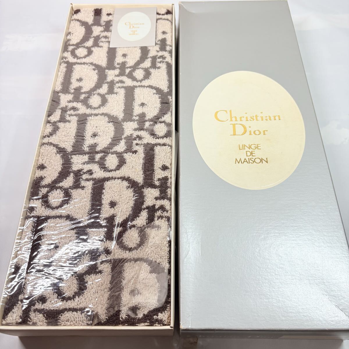 美品未使用 Christian Dior クリスチャンディオール　トロッター柄　総柄　フェイスタオル　ブラウン　ギフト　希少　レア