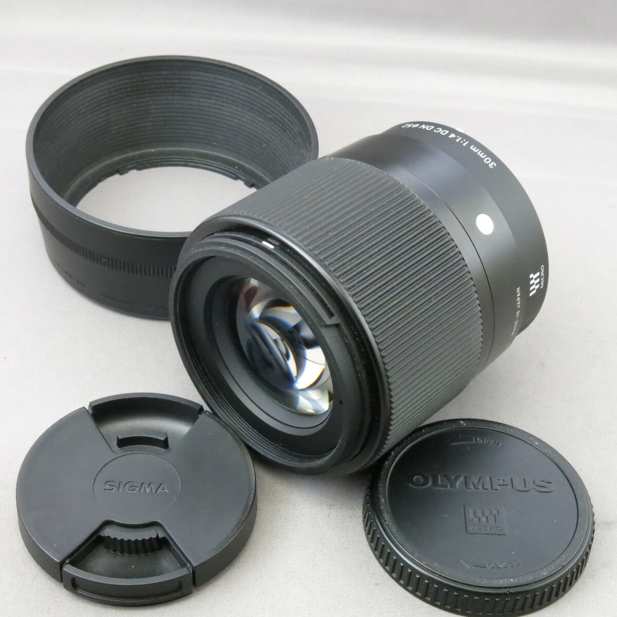 【美品】SIGMAシグマ　マイクロフォーサーズ用30mmF1.4DC DN(Ｃ)　マイクロフォーサーズ★NO.9562