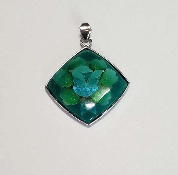 七宝焼き ペンダントトップ レディース アクセサリー 4,2ｇ 美品