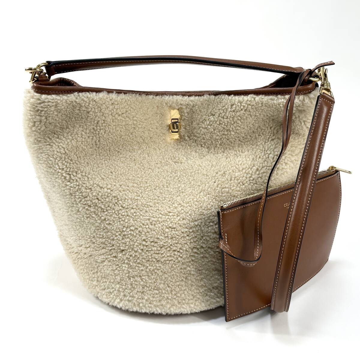 希少 極美品 CELINE 23AW バケット16 セーズ バッグ / シアリング 195573FL6.02NT ナチュラル ムートン レザー ボア ショルダー ハンド