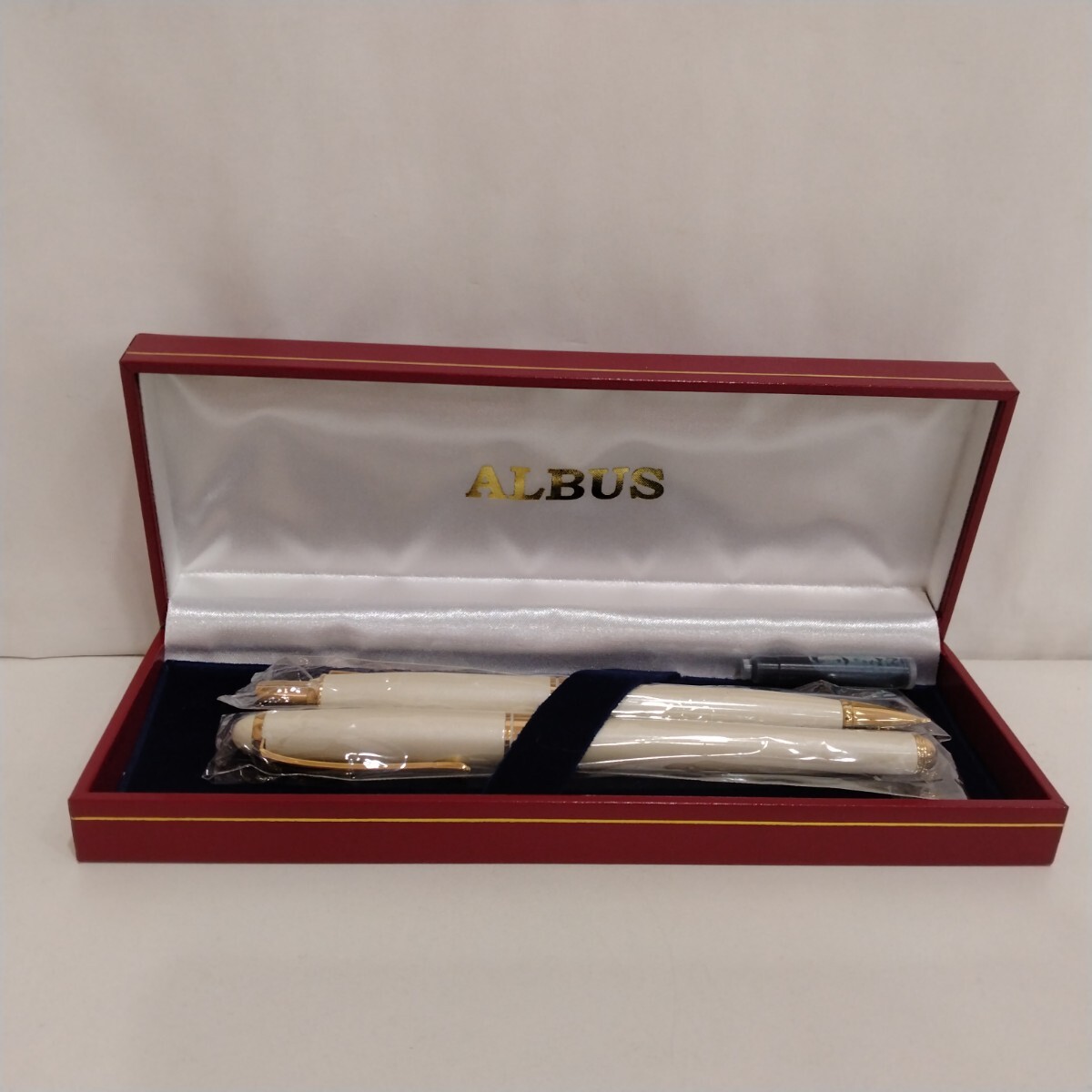 M209011　未使用　ALBUS　万年筆　シャープペン　２本セット　筆記用具　文房具