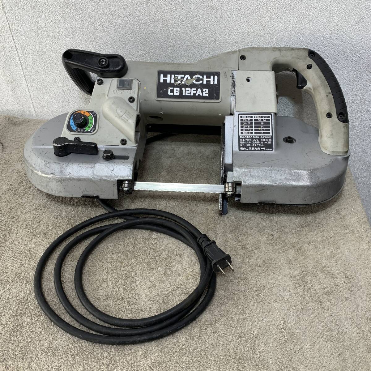 日立工機　HITACHI　電動工具　ロータリーバンドソー　CB12FA2　切断機　XZ3993