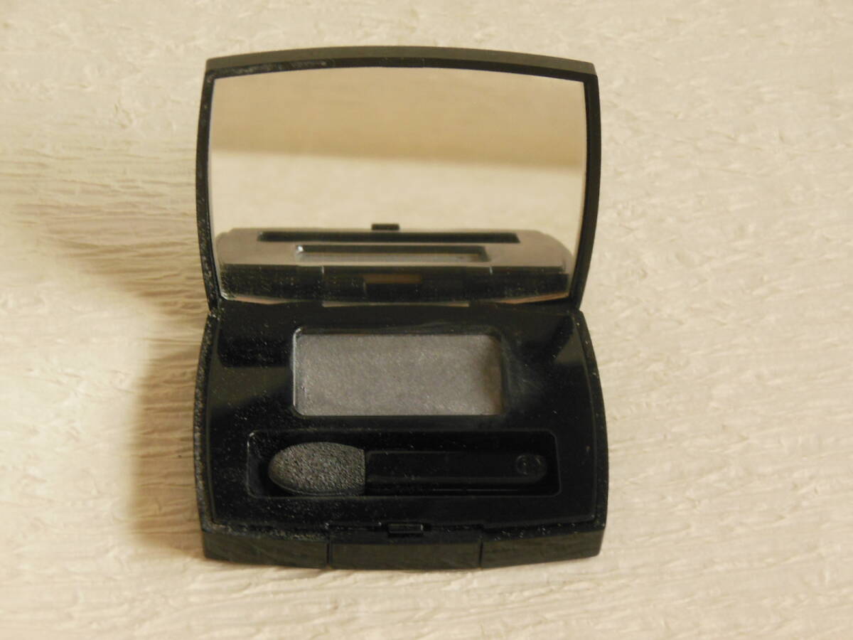 CHANEL シャネル　アイシャドウ　オンブル　エサンシエル　95　フュル　ティフ　中古