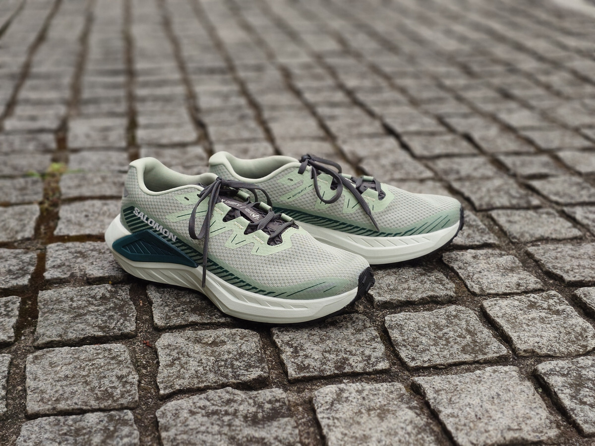 1.6万 美品 超軽量 片足239g 24年製 SALOMON DRX DEFY GRVL 安定感抜群 厚底 ランニングシューズ トレーニングシューズ US9.5 Jp27.5cm