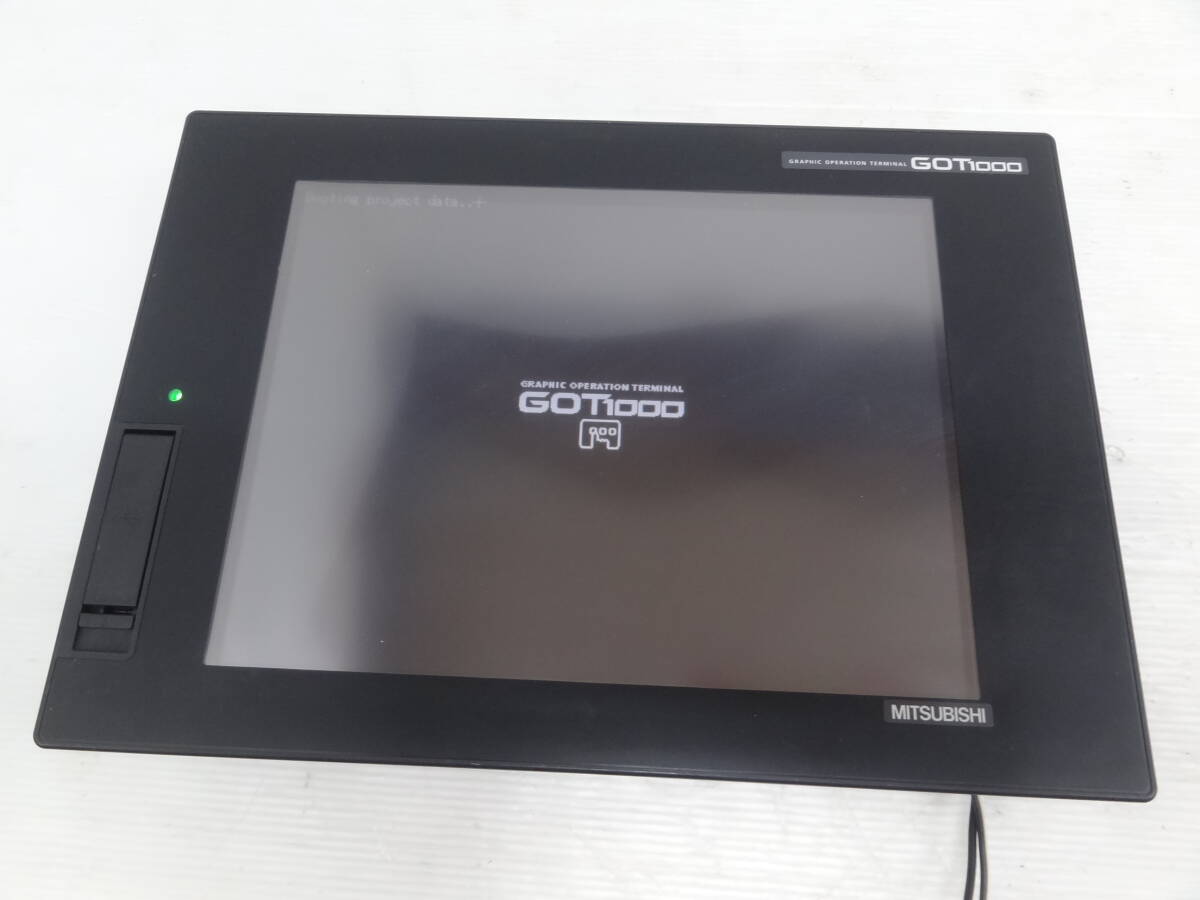〈MITSUBISHI〉タッチパネル　GOT1000　GT1675-VNBD