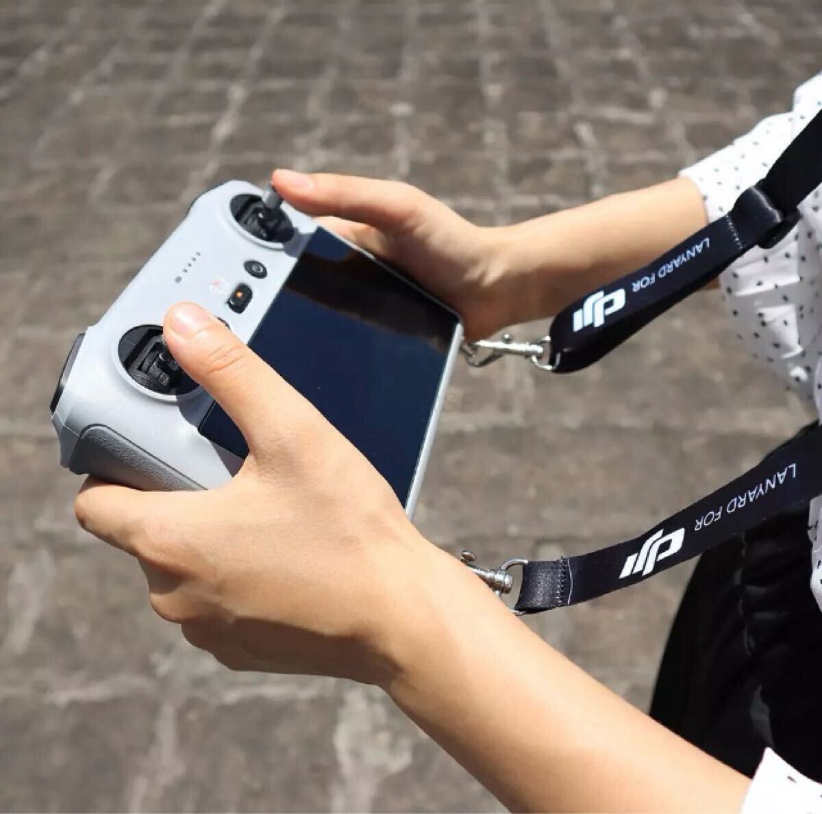 DJI mini3 Pro 送信機 DJI RC 用 ネックストラップ 首輪 スマートコントローラー ブラック DJIロゴ 拍卖