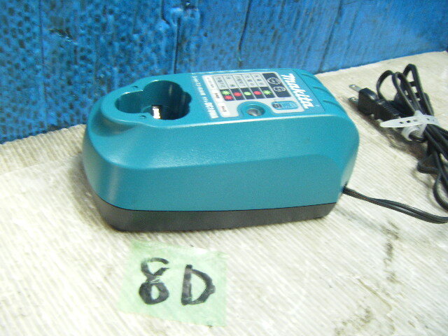 美品★マキタ 充電器 7.2V - 10.8V DC10WA 　電動工具