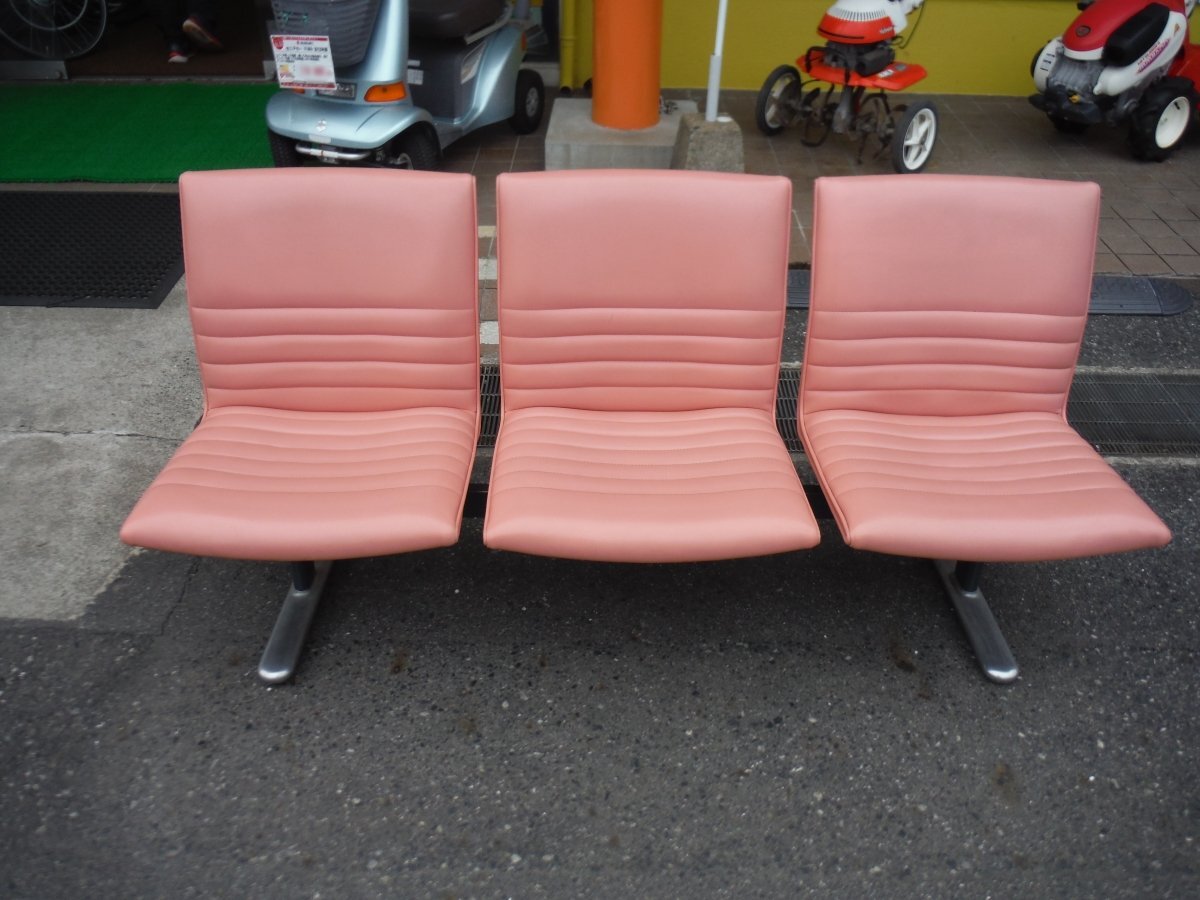 ○BEi　Itoki　イトーキ　ロビーチェア　三人掛長椅子　中古　鳥取県 引取限定