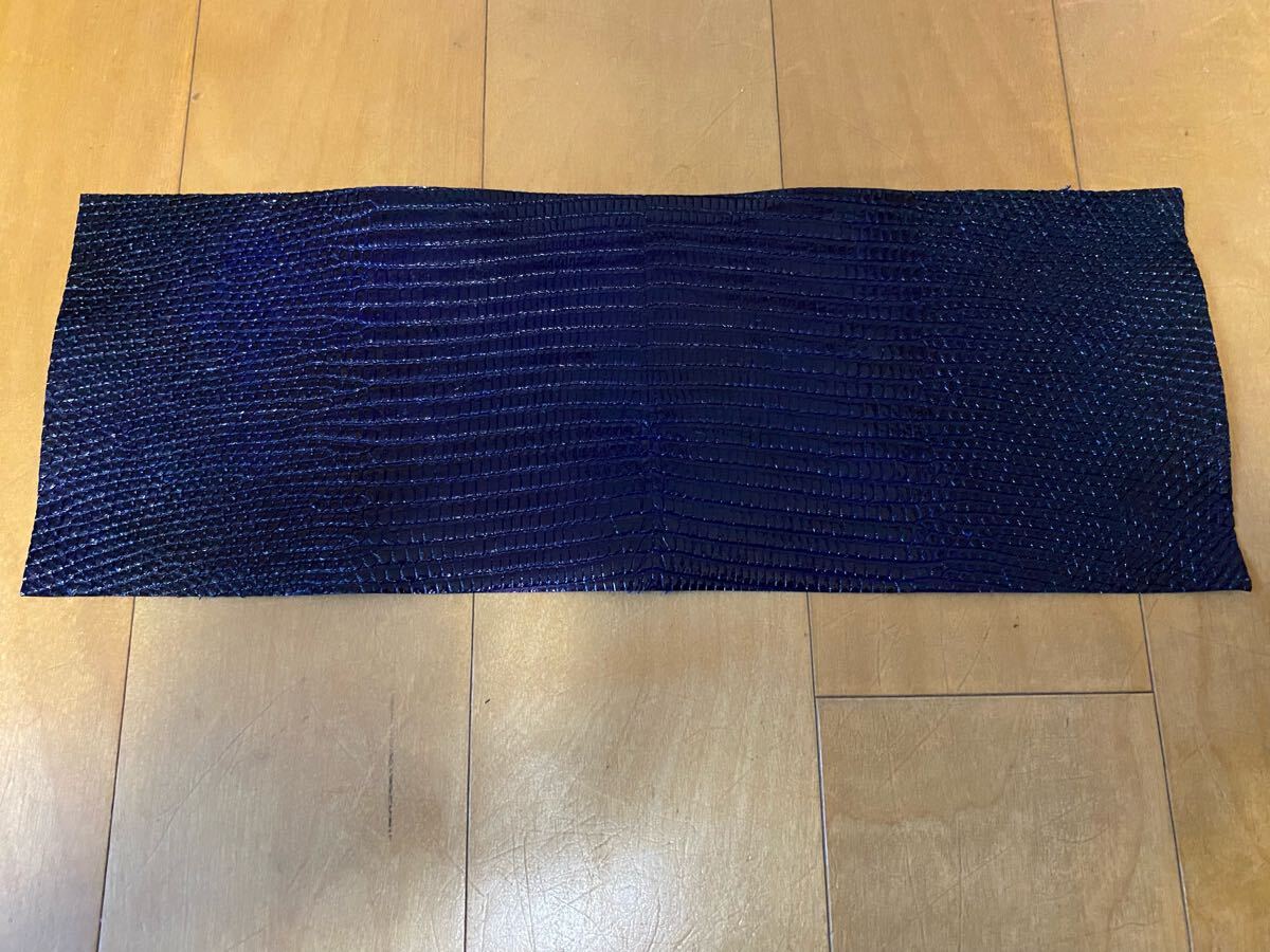 リングマークトカゲ トカゲ革 リザード ミズオオトカゲ ビリヤード グリップ 革 ビリヤード用グリップ カラー ネイビー　背割り