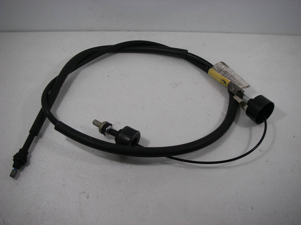 (405-80-E2) ルノーサンク GTターボ、エクスプレス 純正クラッチケーブル 60 06 003 790 長期在庫品 