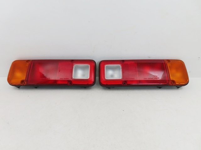 【即決有】 ホンダ アクティトラック HA3 純正 左右 テールランプ テールライト KOITO 220-22180 (n010703)