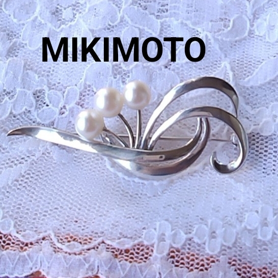 MIKIMOTO ミキモト真珠6,1mm3珠 ブローチ SILVER