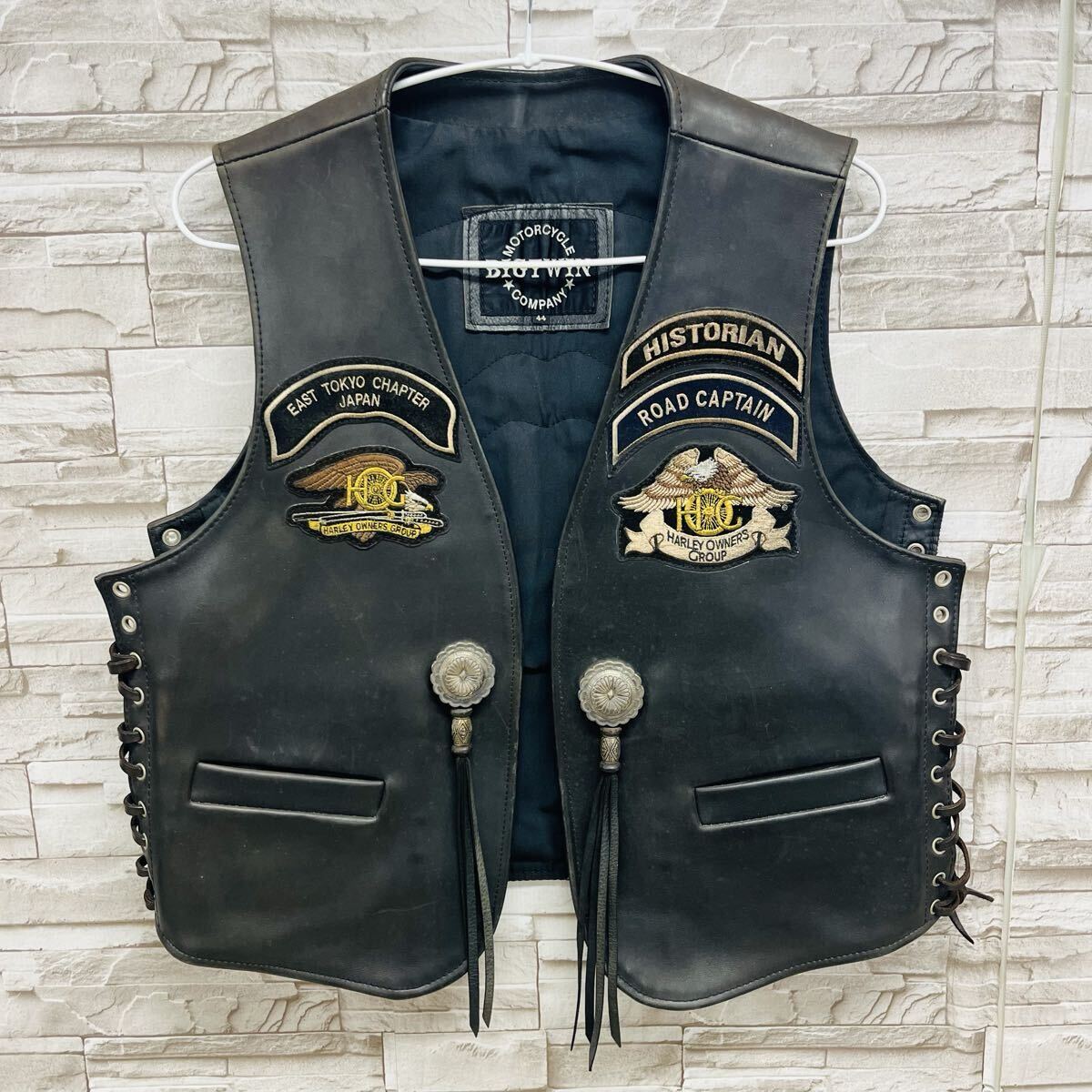 ☆希少☆ BIG TWIN ビッグツイン コンチョ 付き サイドレースアップ レザーベスト ハーレーダビッドソン BIGTWIN レザー ライダース ベスト