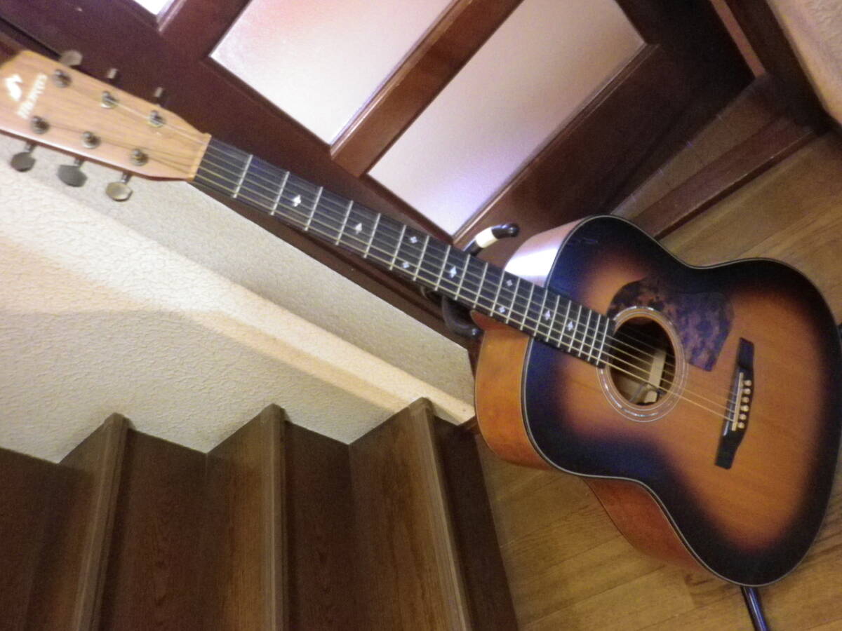 モーリス W-61 Made in Japan 中古 トップに2か所割れ、傷多め（ギター用ボンドで修理済み）現状品