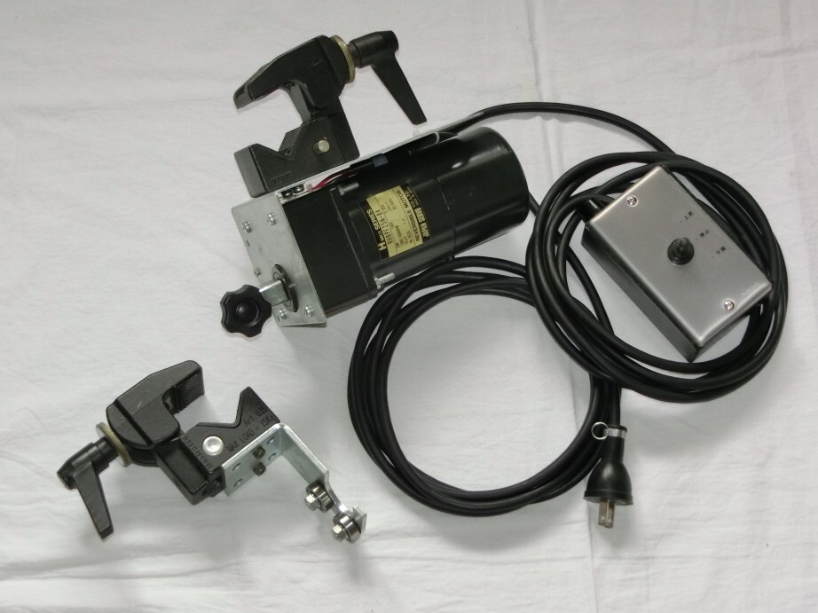 バックスクリーン　背景紙　電動巻上機　クランプ固定タイプ