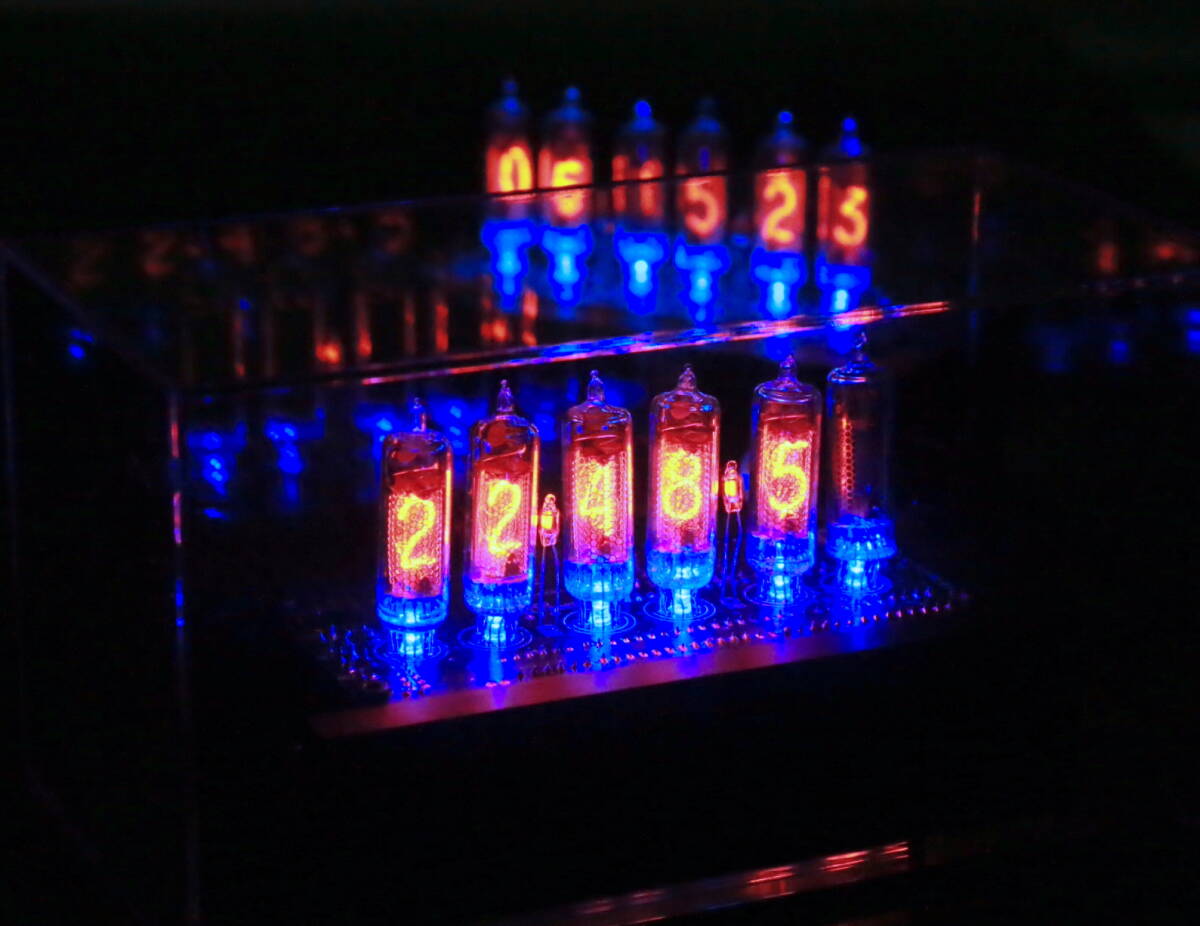 ●ニキシー管 時計●Nixie Tube Watch IN-16 / ネオンバルブ・6連表示●新品未使用●