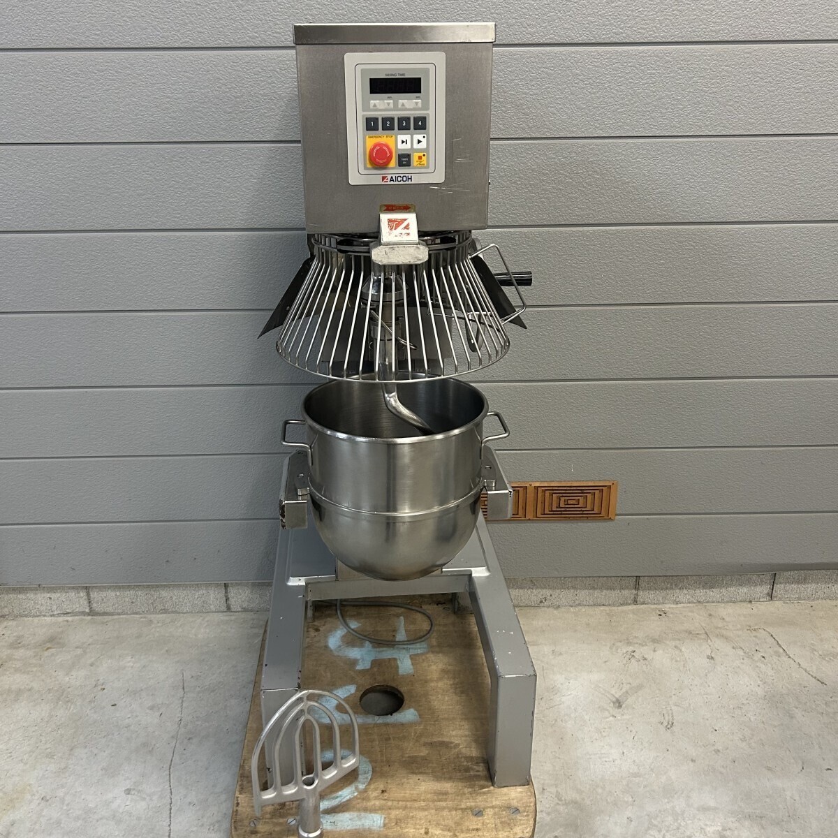 {$data['title']拍卖