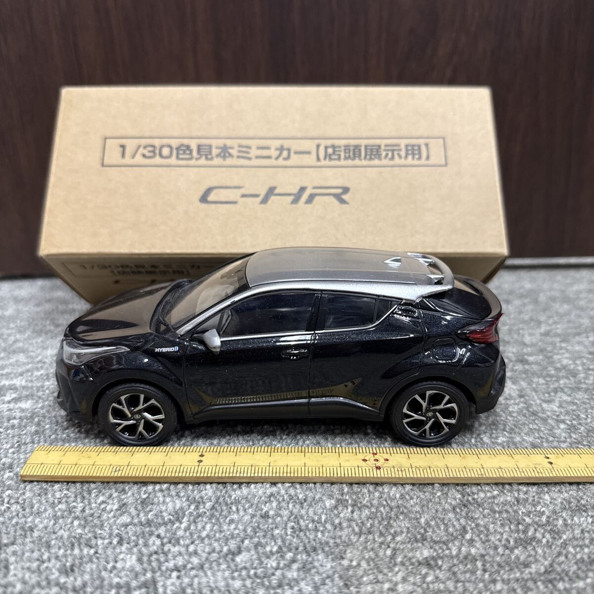 ミニカー　TOYOTA トヨタ　C-HR 非売品　店頭　ブラックマイカ　メタルストリーム　美品