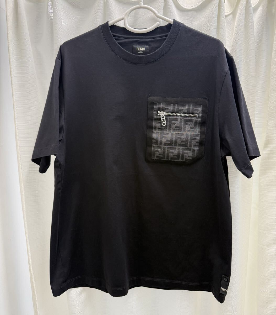 FENDI ズッカ柄Tシャツ Mサイズ　FY1257 APM4