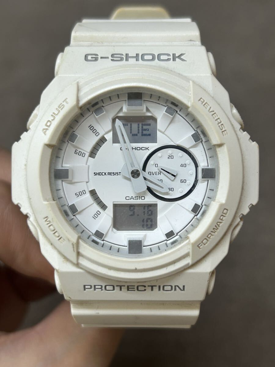 中古 稼働品 カシオ GA-150 ホワイト文字盤 Gショック メンズ腕時計 現状品 protection
