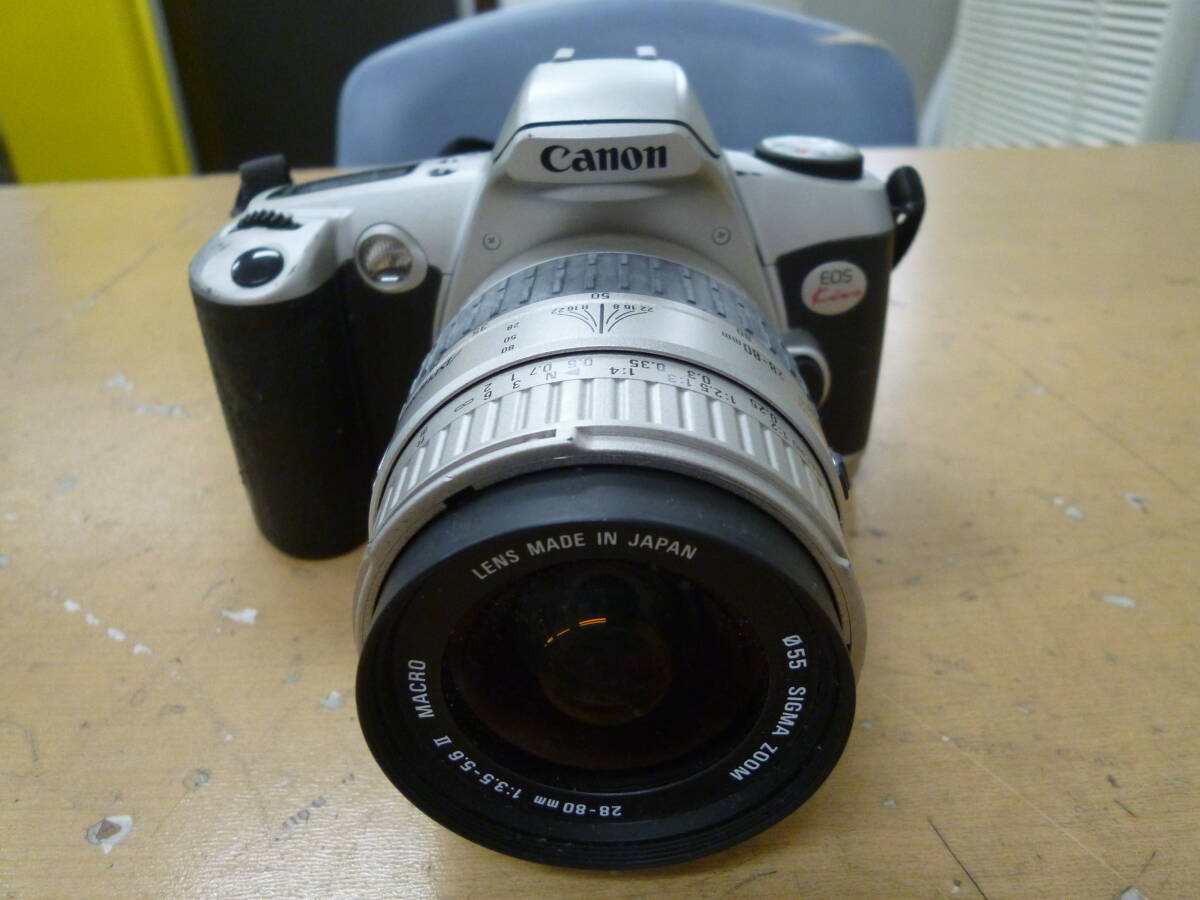 中古ジャンク Canon キャノン EOS Kiss フィルムカメラ [K-143] 送料無料(北海道・沖縄・離島・佐川急便中継料金がかかる地域は除く)