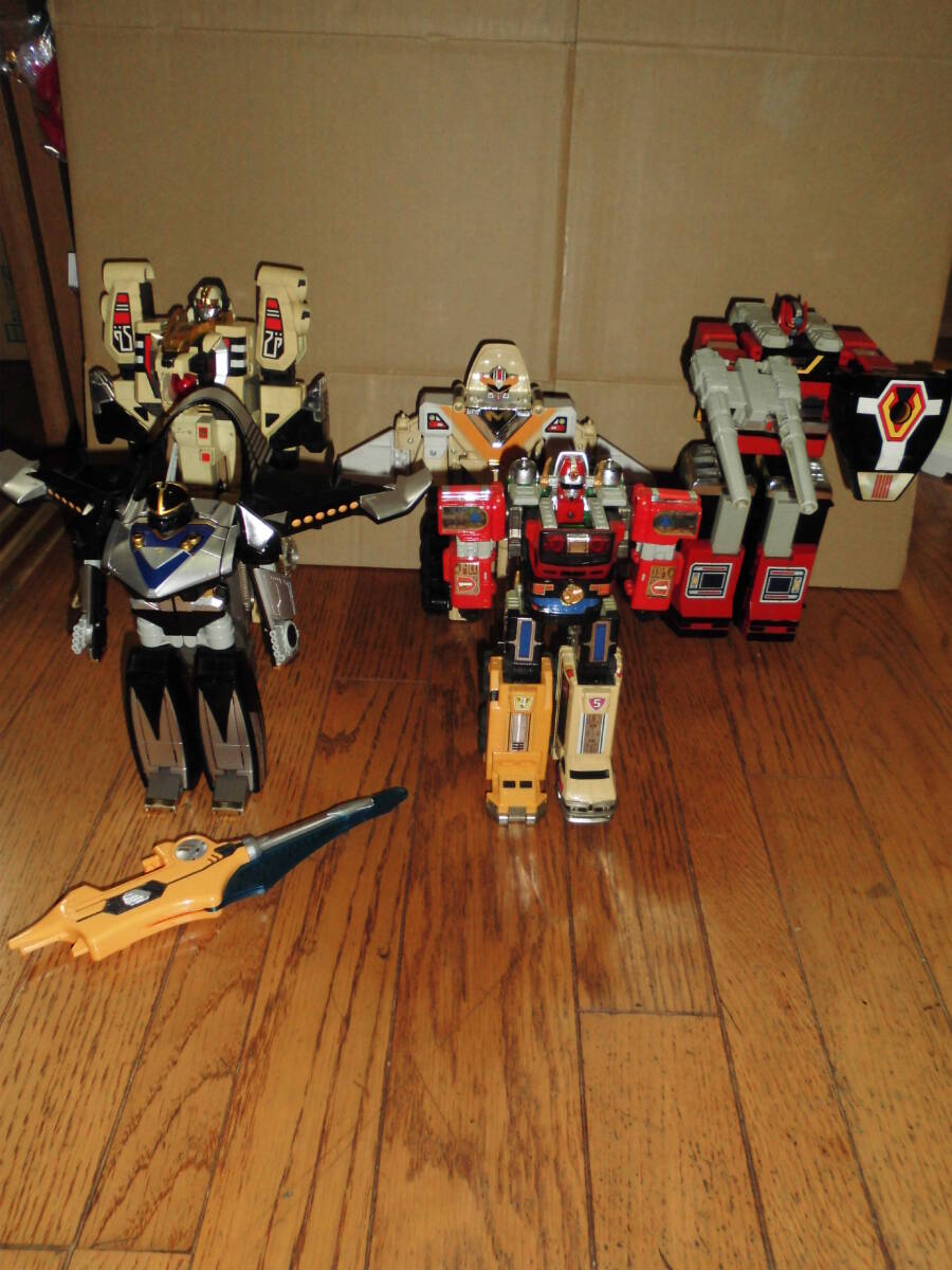 即決★戦隊ロボ 4種★スターファイブ＋ウォンタイガー＋メガウインガー＋ビクトリーロボ＋タイムシャドウ★全てジャンク扱い・欠品多数