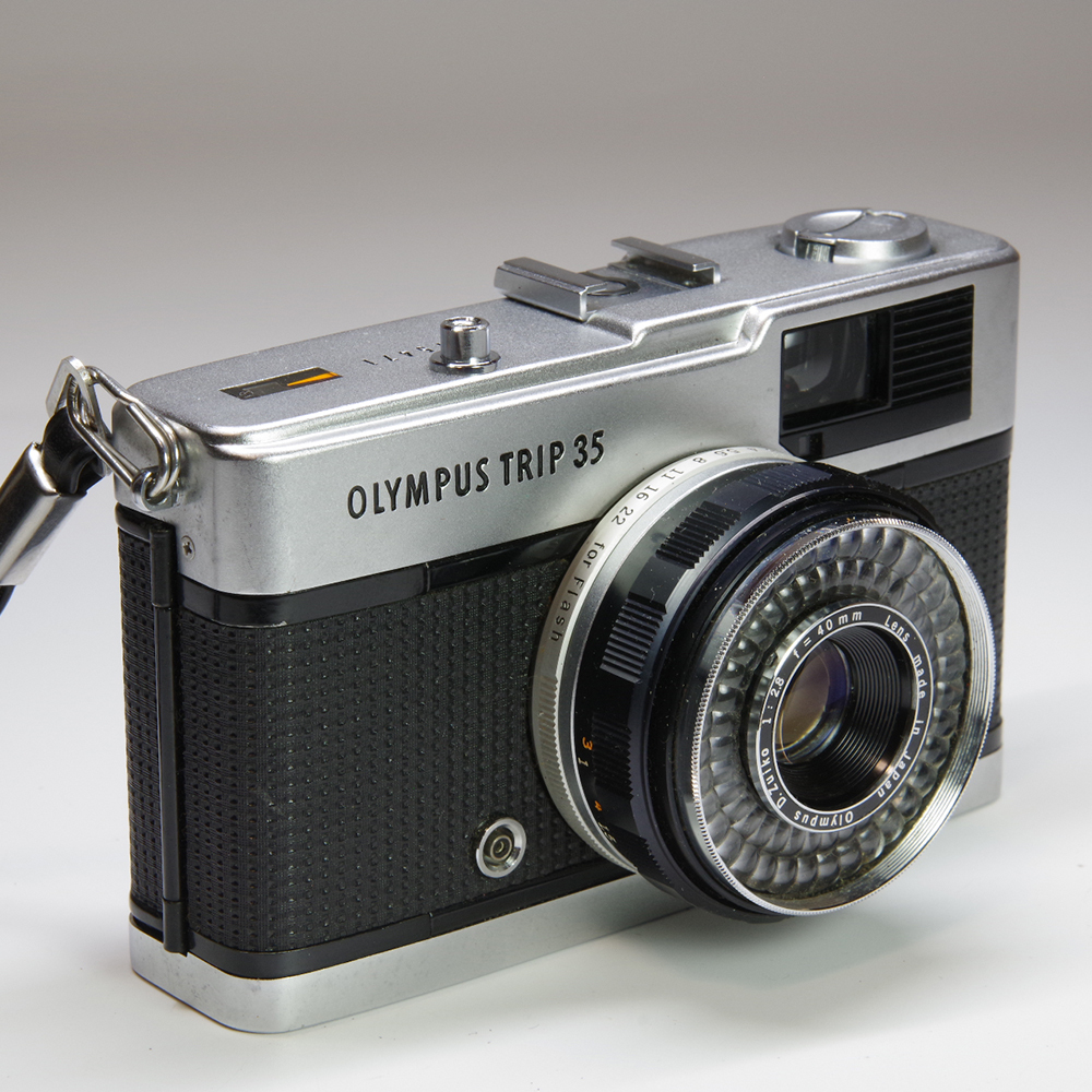 オリンパス　フィルムカメラ　TRIP 35　601
