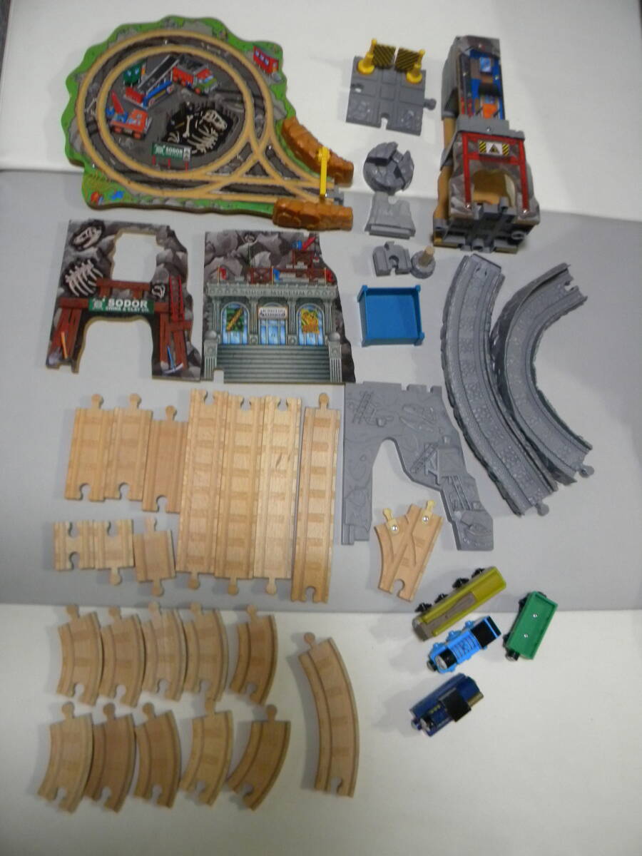 ★木製レールシリーズ「勇者とソドー島のモンスターセット」★トーマス