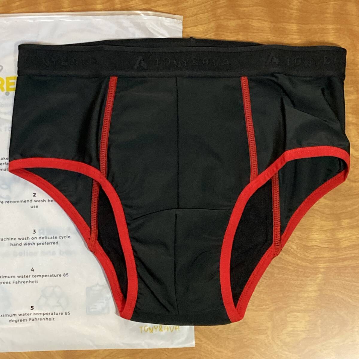 新品「TONY＆AVA」 トレーニングパンツ　US/Mサイズ　ブラック/ジュニア/ボーイズ/少年用失禁下着/おねしょパンツ/ブリーフ/インポート