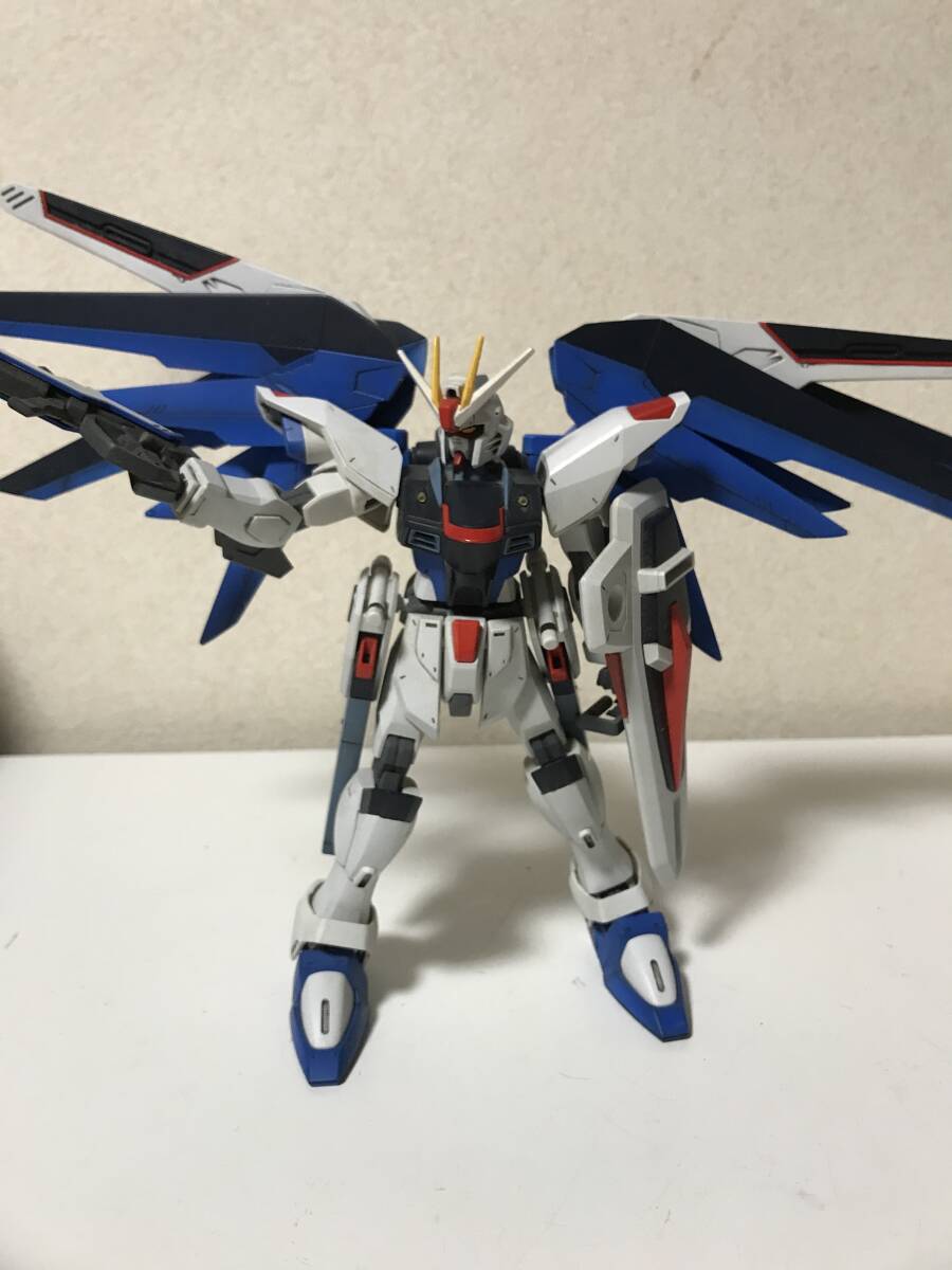 ジャンク　フリーダムガンダム　左手の指欠損（親指、人差し指）　機動戦士ガンダムSEED GUNDAM （左手ライフル外れません）【US6090502】