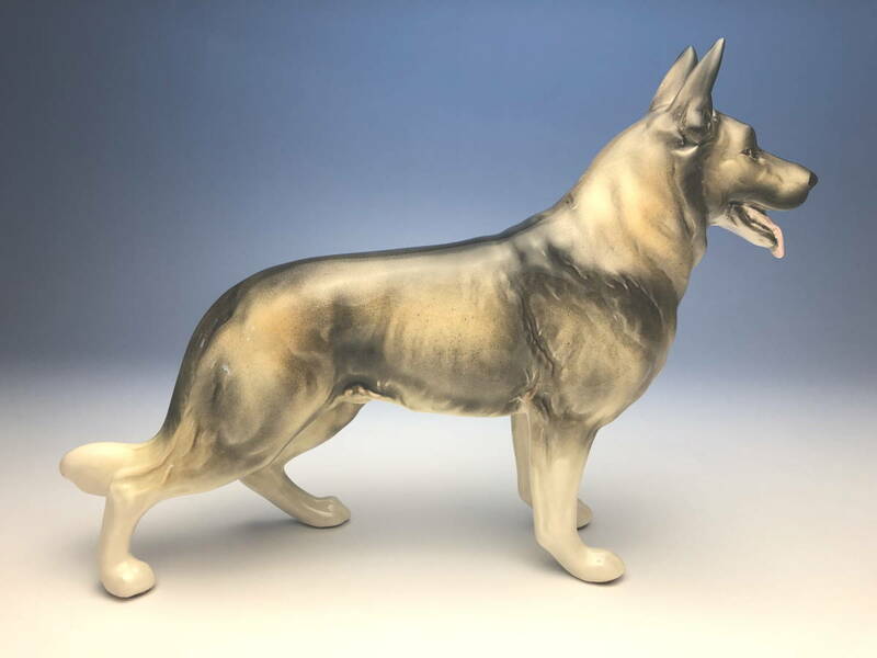 陶器製 犬置物　ジャーマン・シェパード セーブル　ウルフグレー (小)　新品 海外輸出向け 日本製 ハンドペイント　瀬戸物 セトノベルティ