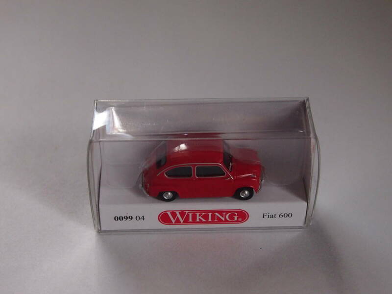 Wiking 1/87 Fiat 600 RED