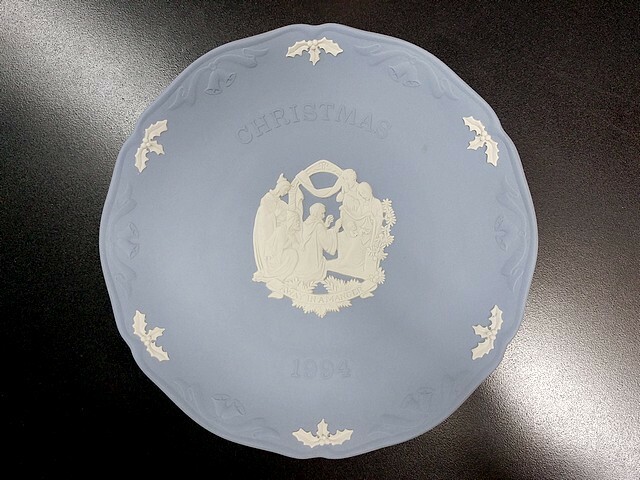 3QV売切！税無し☆ウェッジウッド★ジャスパー★1994年★クリスマスイヤープレート★18.5cm★ペールブルー★WEDGWOOD★現品限り★0904-4