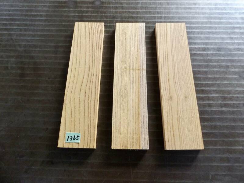 けやき 材 （250×60×14）mm　 3枚セット 乾燥済み　無垢一枚板 送料無料です。 [1365] 木材 欅 ケヤキ 板 薄板 杢　