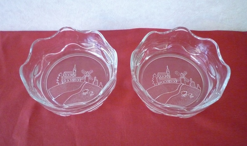 ◆ かさね小鉢 2個セット　ガラス製 　オランダ風景