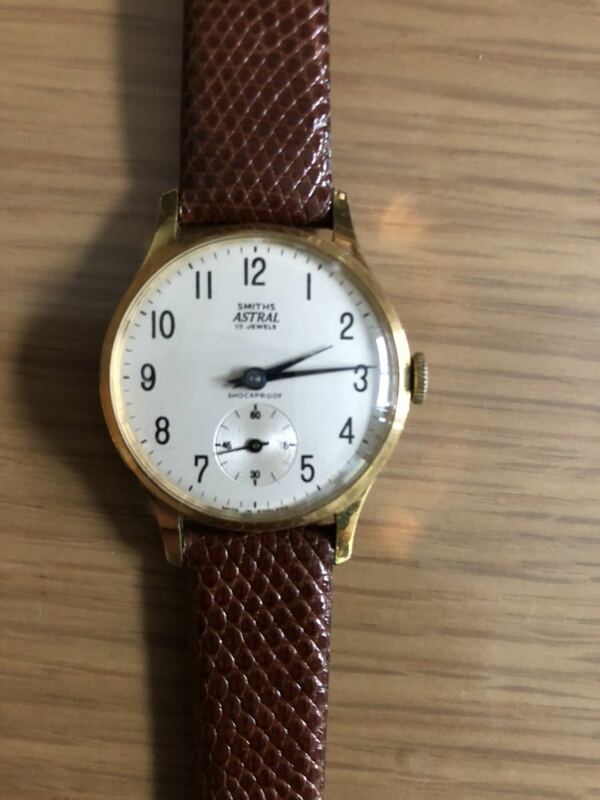 SMITHS　ASТAL　スミスビンテージ腕時計　手巻　スモセコ付　　再再再値下げしました。