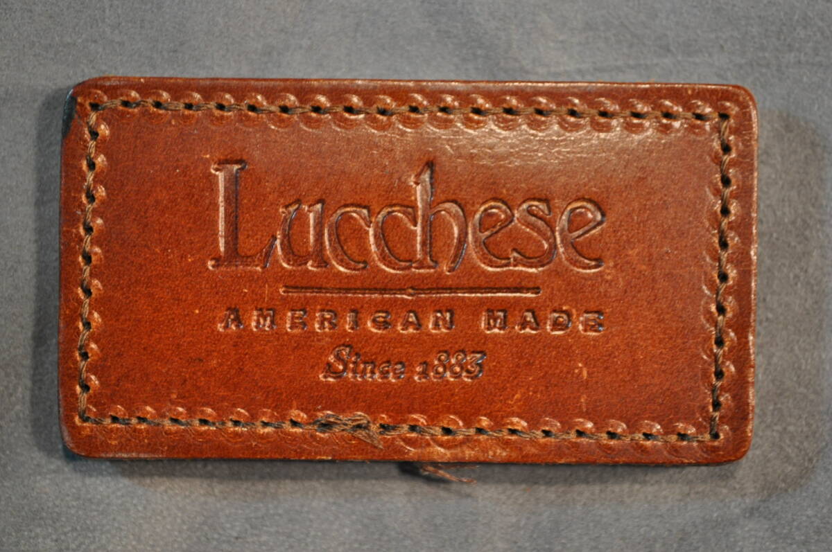 2　新品　アメリカの正規代理店向けの販促品　LUCCHESE　ルケーシーウエスタンブーツ　革張ロゴ入り磁石、マグネット　4個