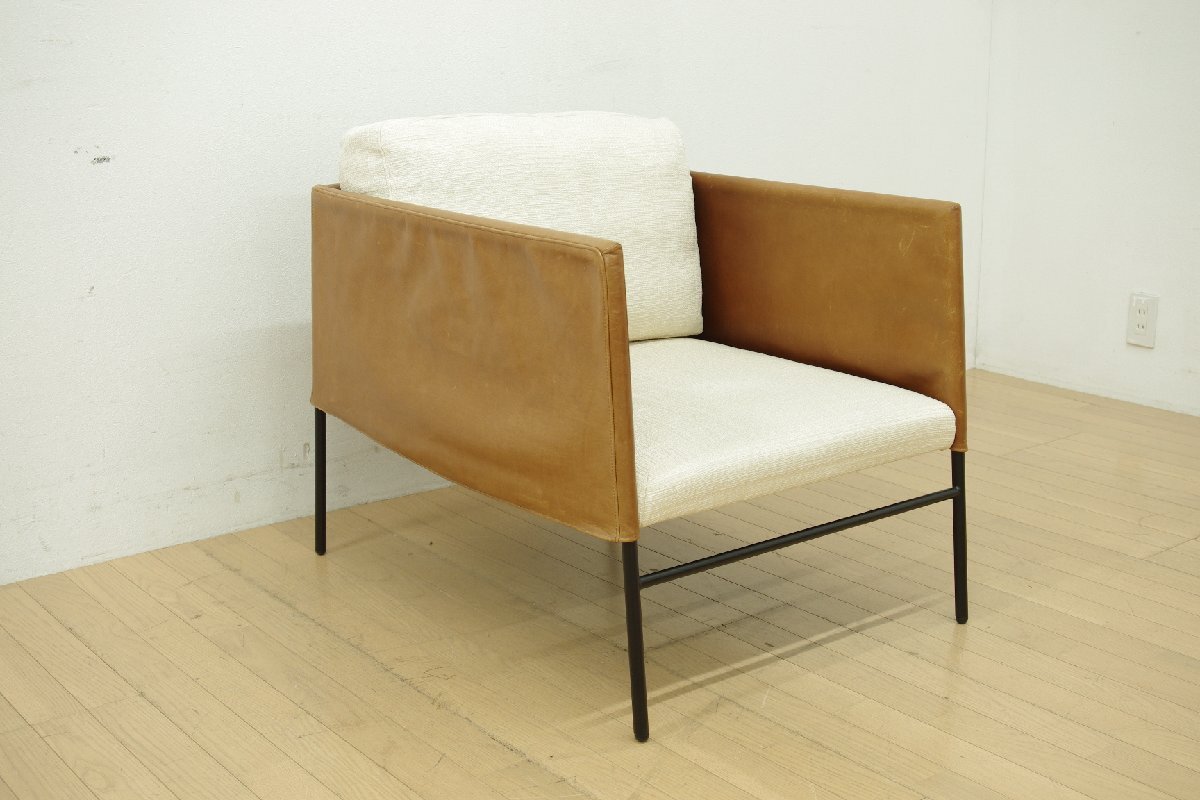 展示品 Ritzwell リッツウェル 1人掛けソファ ラウンジ イージーチェア 本革 ブラウン ファブリック ホワイト モダン スチール脚 椅子 (A)