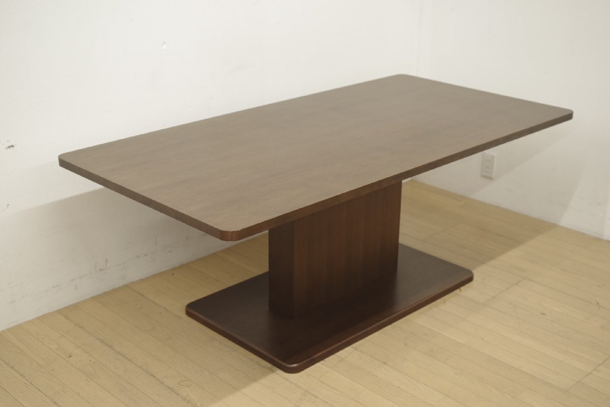 展示品 estic formax エスティック フォルマックス CORTLAND コートランド ダイニングテーブル 幅180cm ウォールナット 新品約41万円～