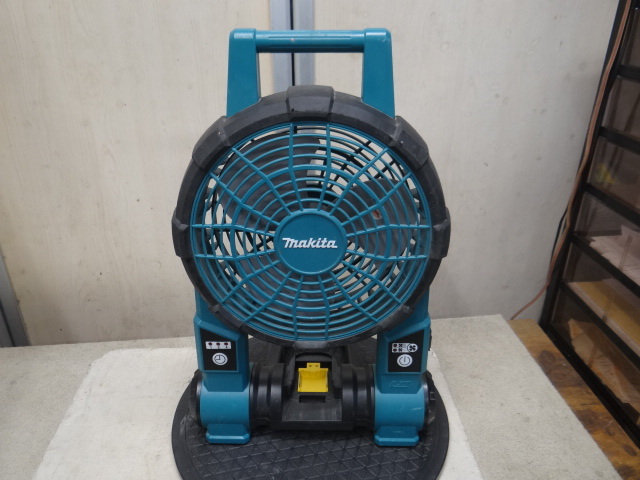 K1183 マキタ 充電式ファン CF201D 本体のみ　バッテリー無し　中古品