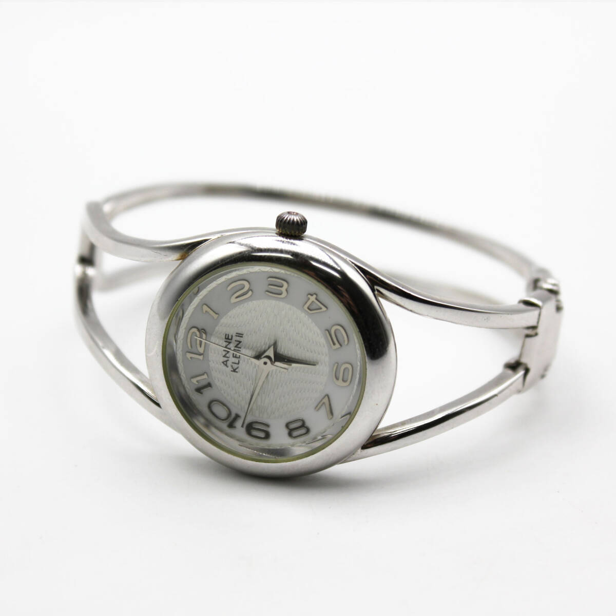 W251030-05 ANNE KLEIN Ⅱ アンクライン AL21 レディース腕時計 クォーツ ジャンク 文字盤シルバー バングルウォッチ ラウンド